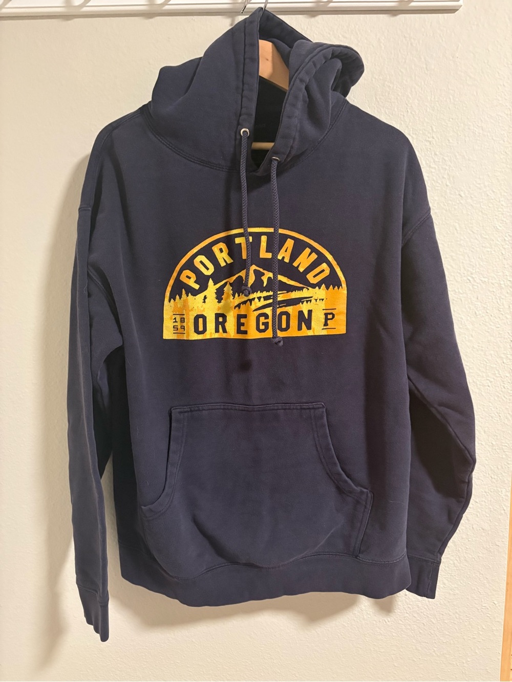 Portland Oregon Graphic Hoodie - Dark Blue